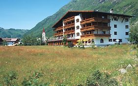 Alpenhotel Tirol
